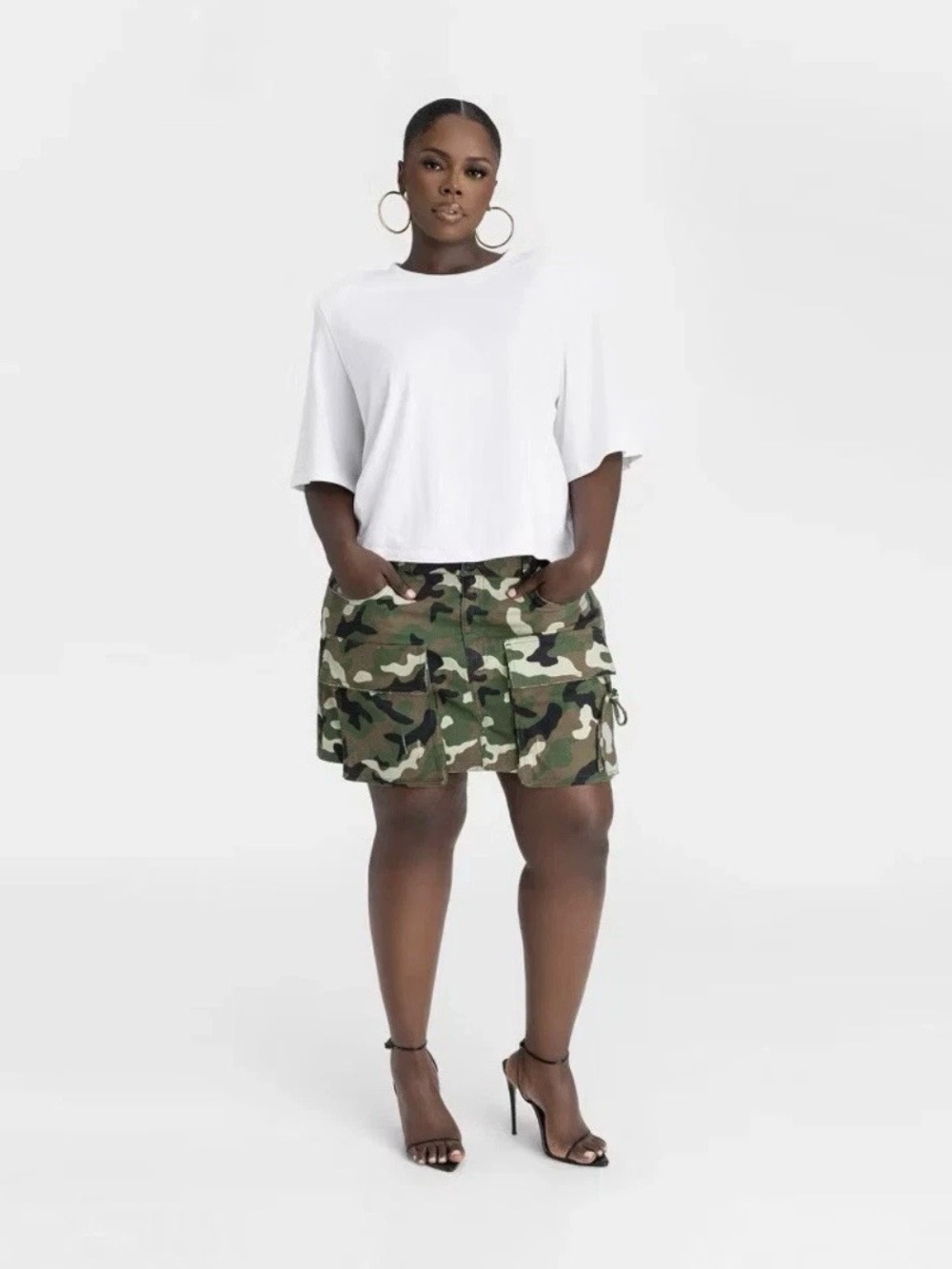 KBB by KAHLANA Women's 'The Cargo Mini Skirt '- Olive Camo 22